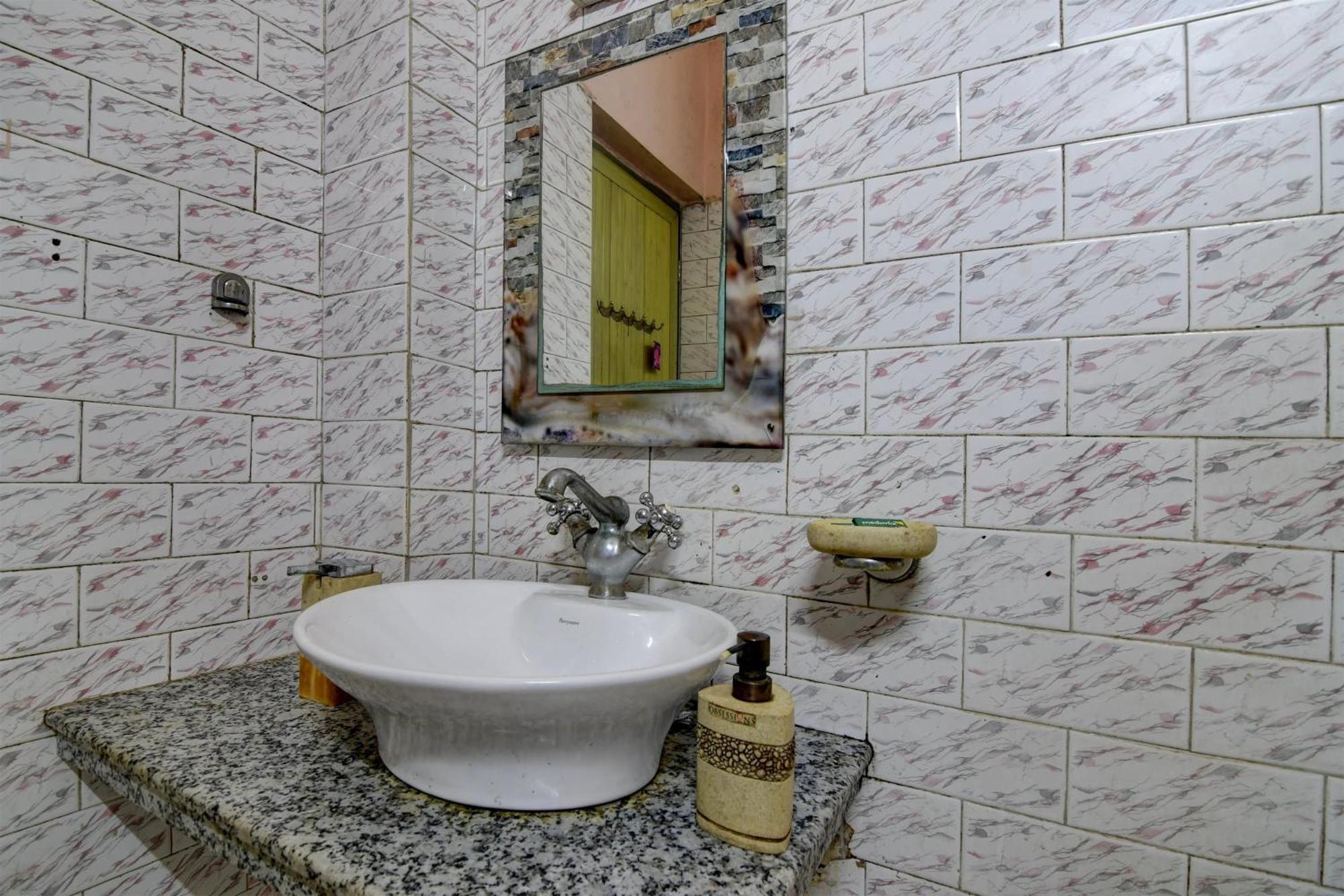 Hotel O Brothers Inn Колката Екстериор снимка